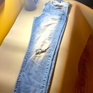 Calvin Klein women’s ultimate skinny jeans